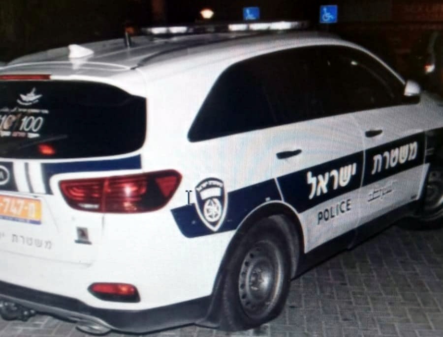 משטרת ישראל ביצעה מעצרו של חשוד בגרימת נזק לניידות משטרה באילת