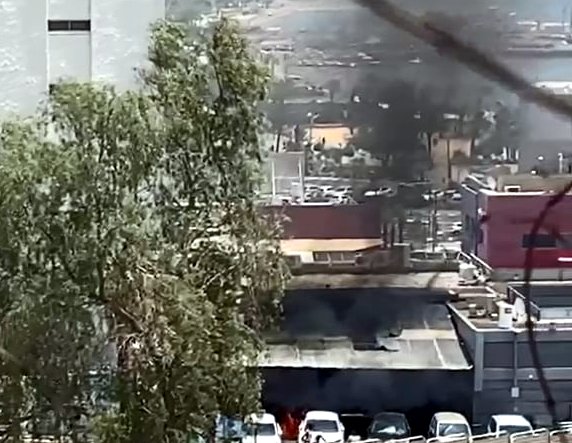 צפו: שריפה פרצה בפאב במרכז התיירות באילת