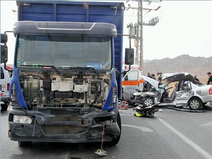 פצוע בינוני בתאונת דרכים בכניסה לעיר