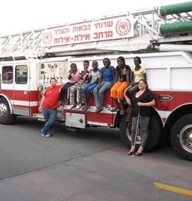 ''אתה רואה פה מסכנה?''