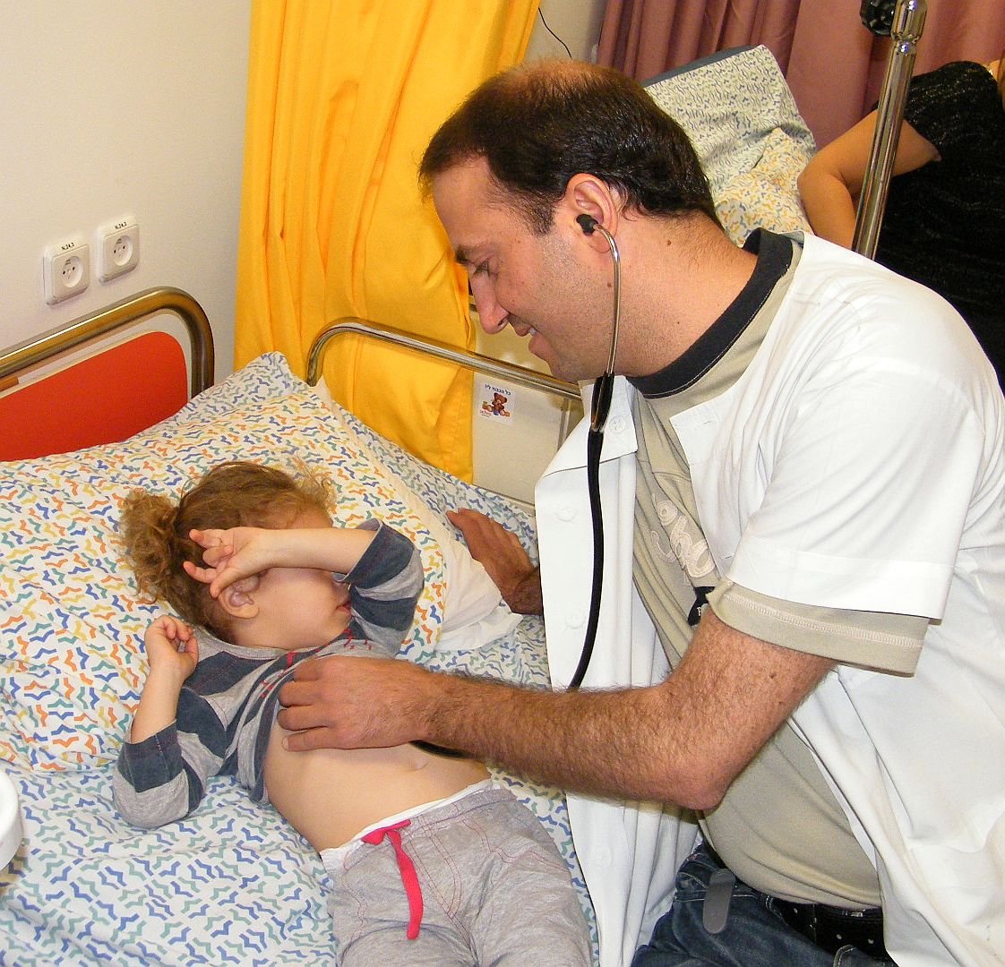 רופא ילדים הצטרף למחלקת ילדים בביה''ח 'יוספטל'