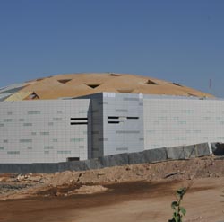 מלון בן 11 קומות מעל 'פארק הקרח'