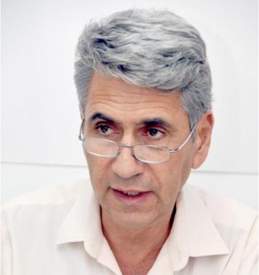 הוכמן בדרך לפרישה