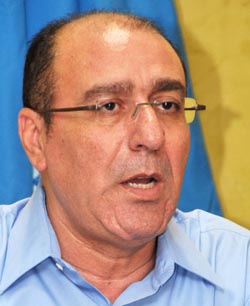 אלי לנקרי הודה:  ''בישיבת הקואליציה דנו בפיטורי המבקר''