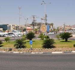העירייה נתנה שמות לכיכרות: חב''ד, רבין ומגדלי התאומים