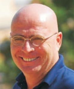 בגישה אחרת