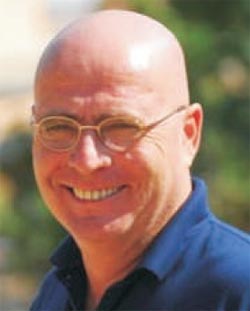 בגישה אחרת