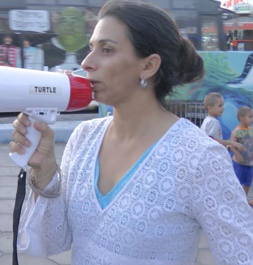 החליפה את המגפון במצית