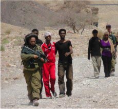 המסתננים נתקעו בסיני: צה''ל חילץ אותם לישראל
