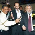 האיימקס כאן, עכשיו זה רישמי