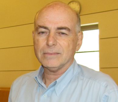אלי הרציג מבקש לזרז ההחלטה בעניינו