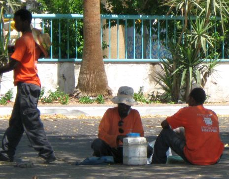 המסתנן הקטין החשוד בתקיפה מינית: עובד קבלן של העירייה