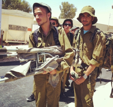 חיילים ליום אחד