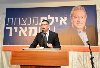שר הפנים: ''חשוב שמאיר יצחק הלוי ימשיך בתפקידו''