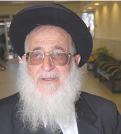 הרב משה הדאיה: ''לא אסכים לבית קברות בשחורת''