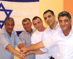  ברית פוליטית: חיים אלעל הנסער אינו מגיב