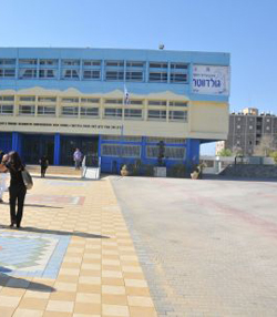שני תלמידים הותקפו ב'גולדווטר' ארבעה תלמידים נעצרו