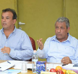 פיטורי עובדים וקיצוץ בהוצאות השכר