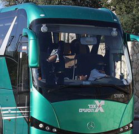 חשד: נהג 'אגד' מכר למוניות סולר ממיכל האוטובוס