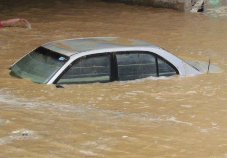 יום חמישי הסוער: חשש כבד מהצפות בדרך לאילת