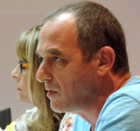 חברי מועצה: לפטר עובדי עירייה שמזלזלים בעבודתם