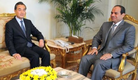 נשיא מצרים ביקש מסין להשקיע בתעלת סואץ ולא ברכבת לאילת