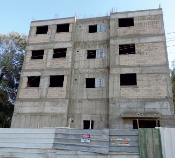 השתלט על מבנה נטוש ודרש דמי שכירות מההומלסים