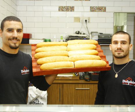 למה 'באגט דולפין'? אחרי הביס הראשון - תבין!