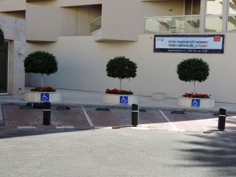 משטרת אילת: חניות נכים רבות מסומנות באופן פיראטי