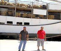 אוניית מוות עגנה בנמל עקבה