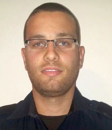 לכד גנב בזמן ארוחה משפחתית