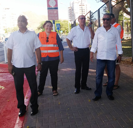 משולחנה של דוברת העירייה: נשקו וסעו בביטחה