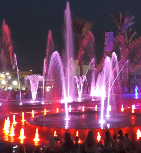 גם תברואן העירייה מזהיר: סכנה בריאותית במתחם המזרקה