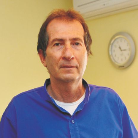 נכנסים בבוקר להשתלות ויוצאים בצהריים עם שיניים קבועות