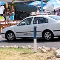 עיר ומוניות סביב לה