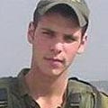הוא נשאר בן עשרים