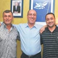 שלושה סגני ראש עירייה עם אופציה לרביעי