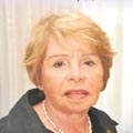 מדוע התפטרה יו''ר ועדת המלגות העירונית?