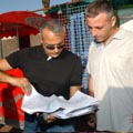 פינוי באסטות בחסות המשטרה