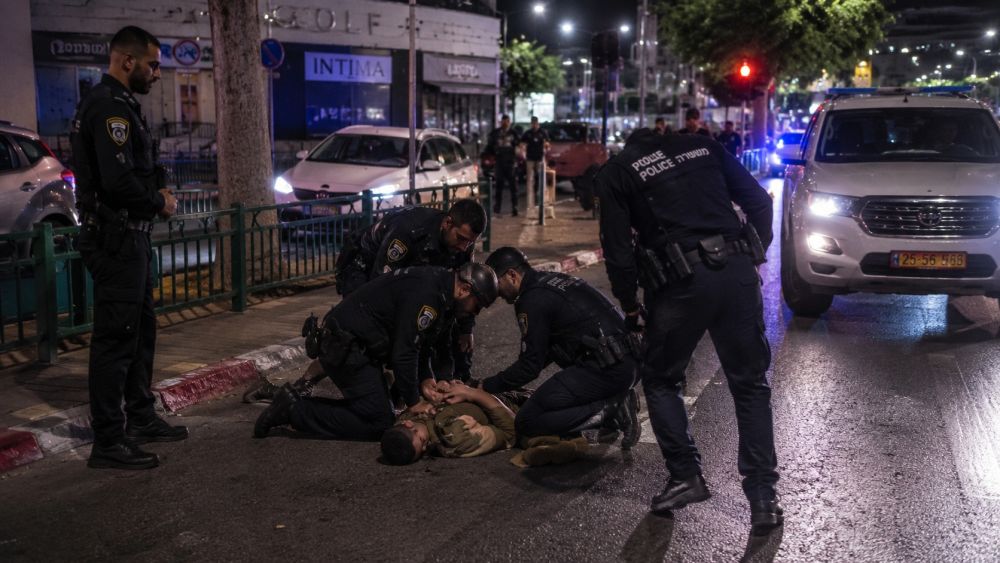 בית המשפט באילת שחרר חייל שנחשד בתקיפת שוטרים: גם החשוד נחבל