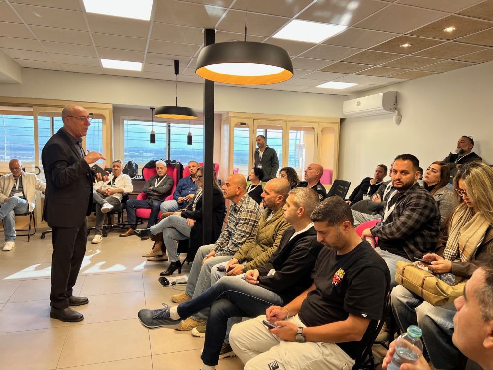 העירייה והמשטרה מהדקים שיתופי פעולה  מחוץ לקופסא