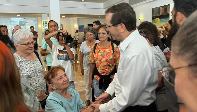 הממשלה החליטה: בינתיים המפונים נשארים איתנו באילת