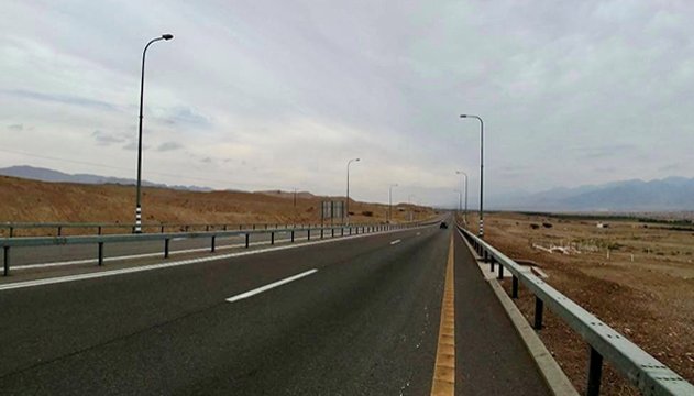 תאונה בכביש 90: צעירה נפצעה בינוני