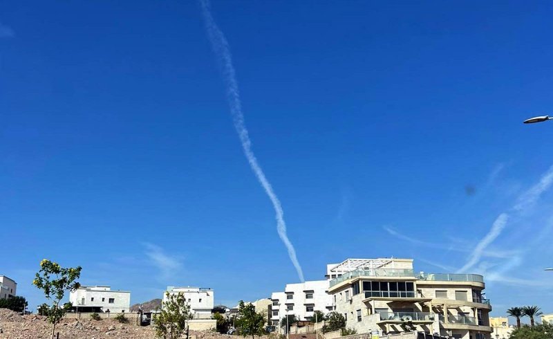 שוב אזעקות באילת: טיל בליסטי ששוגר מאיראן יורט מחוץ למרחב