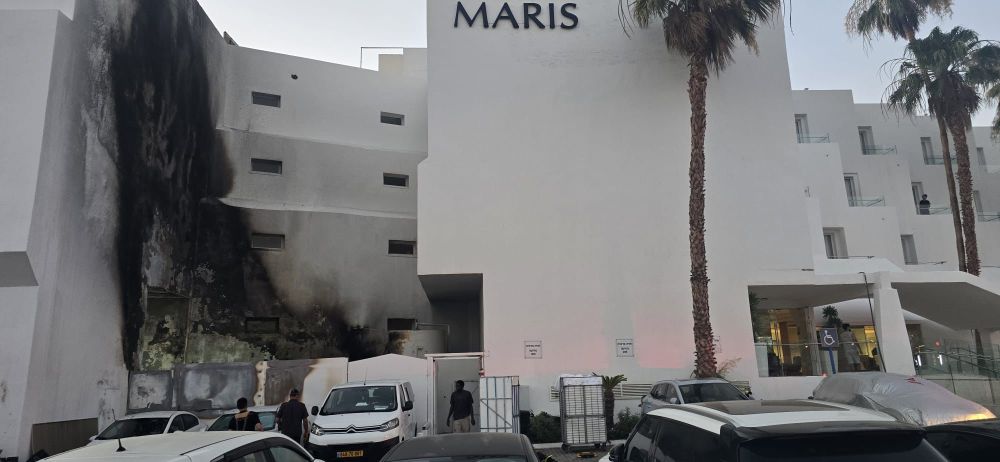 כמעט אסון: שריפה פרצה הלילה סמוך למלון אסטרל מאריס