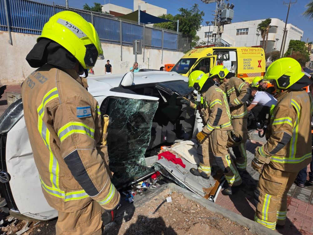 תאונה בשדרות התמרים באילת: נהג נפצע בינוני