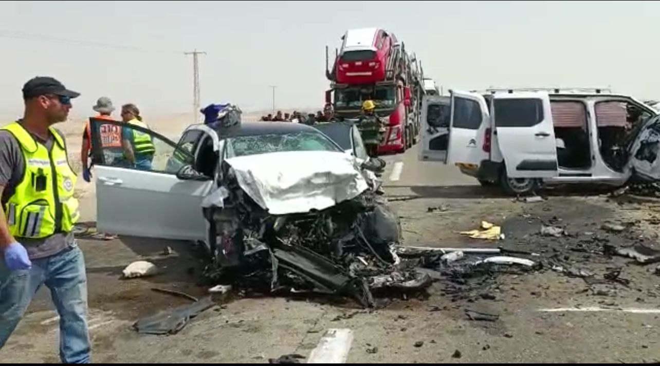 צפו: ארבעת ההרוגים בתאונת הדרכים בכביש הערבה - בני משפחה