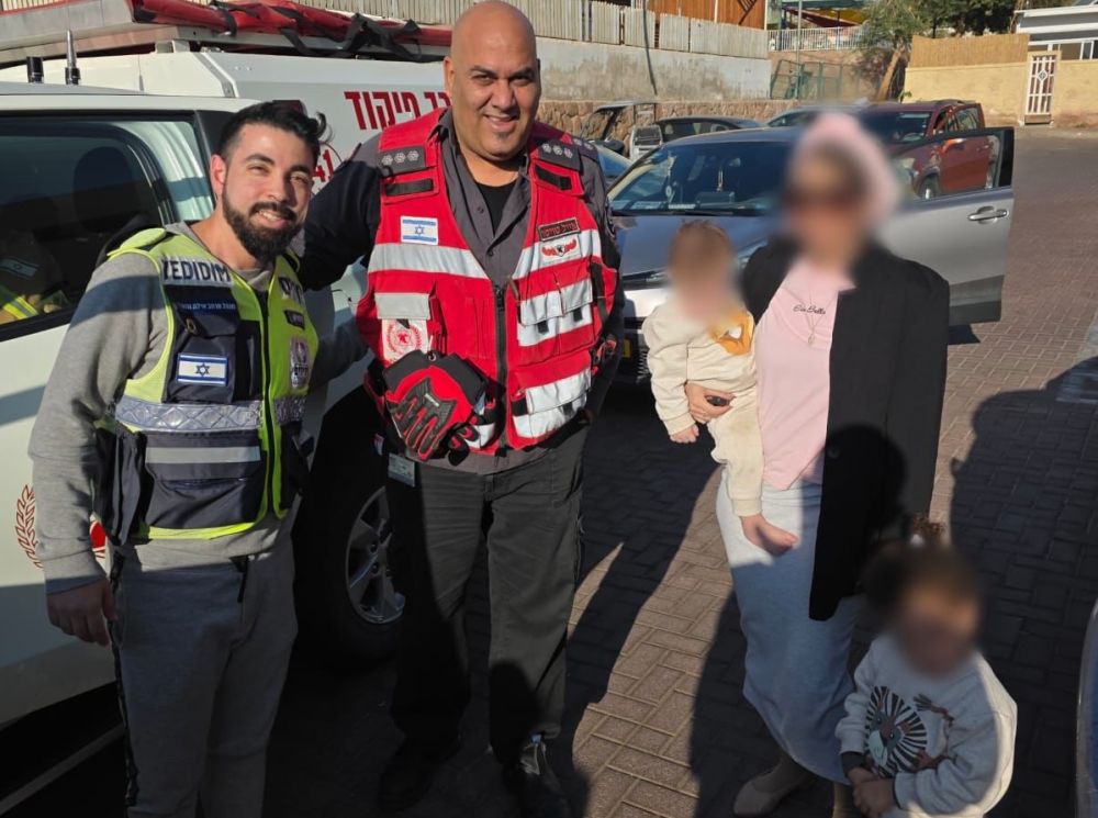 שני אחים פעוטים ננעלו ברכב באילת וחולצו בשלום