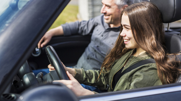 בין חדש לצעיר – השפעת הגיל על תנאי רישיון הנהיגה 