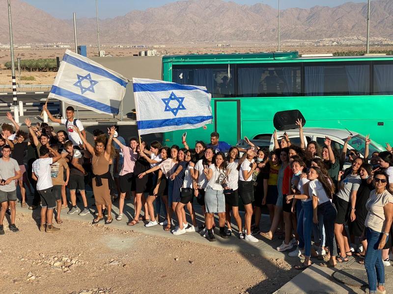 בני נוער מאזורי הירי בדרום מגיעים לפעילות הפגה באילת